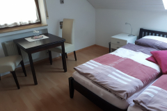 2.-Schlafzimmer-bei-3-4-Pers